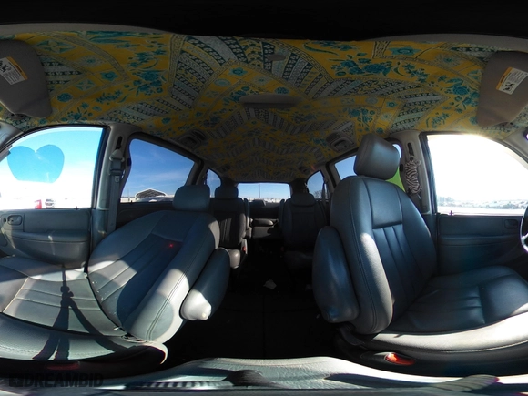 2005 Dodge Caravan SXT with VIN 2D4GP44L45R477780, listed as a IAAI auction lot 41654075 with 166,060 mi miles. Bid and sale history available at carsss.com. Image 18.