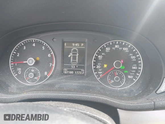2012 Volkswagen Passat SE с VIN 1VWBH7A32CC075642, выставлен на аукционе IAAI как лот 41800570 с пробегом 187 180 миль миль и . История ставок и продаж доступна на DreamBid. Изображение 7.