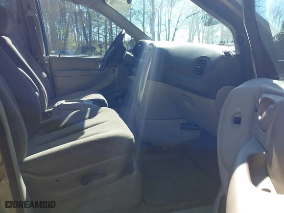 2006 Chrysler Town & Country LWB Touring with VIN 2A8GP54L36R917775, listed as a IAAI auction lot 41694501 with 256,381 mi miles. Bid and sale history available at carsss.com. Image 5.