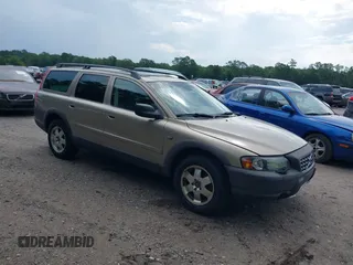 2003 Volvo V70 XC70 с VIN YV1SZ59H031113721, выставлен на аукционе IAAI как лот 39819433 с пробегом 274 793 миль миль и . История ставок и продаж доступна на DreamBid. Изображение 1.