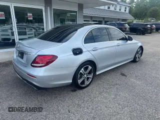 2017 Mercedes-Benz E 300 Luxury with VIN WDDZF4JB3HA096747, listed as a Copart auction lot 63851325 with 142,397 mi miles and Clean title. Bid and sale history available at DreamBid. Image 4.