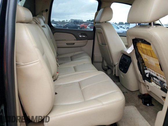 2013 Chevrolet Avalanche LT with VIN 3GNMCFE05DG107557, listed as a Copart auction lot 88617245 with Not Provided miles and Salvage Title. Bid and sale history available at DreamBid. Image 10.