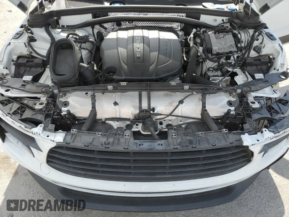 2019 Porsche Macan with VIN WP1AA2A51KLB05881, listed as a Copart auction lot 45743885 with 54,143 mi miles and Salvage title. Bid and sale history available at DreamBid. Image 14.