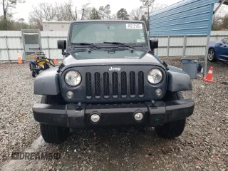 2016 Jeep Wrangler Unlimited Sport with VIN 1C4BJWDG2GL305086, listed as a Copart auction lot 48212105 with 113,001 mi miles and Salvage Title. Bid and sale history available at DreamBid. Image 5.