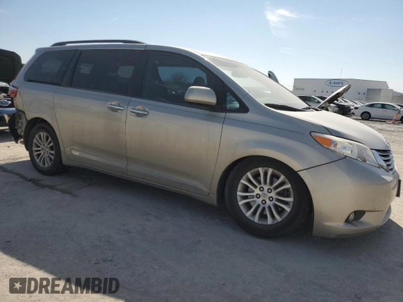 2015 Toyota Sienna XLE с VIN 5TDYK3DC3FS623413, выставлен на аукционе Copart как лот 46454635 с пробегом 117 568 миль миль и Списание • Salvage title. История ставок и продаж доступна на DreamBid. Изображение 4.
