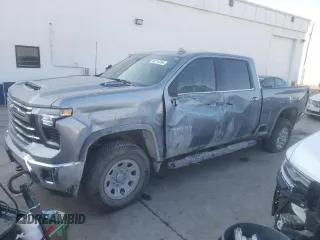 2024 Chevrolet Silverado 3500HD LTZ with VIN 2GC4YUEYXR1174613, listed as a Copart auction lot 83714764 with 7,123 mi miles and Salvage Title. Bid and sale history available at carsss.com. Image 1.