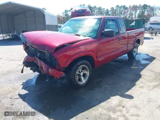 2001 Chevrolet S-10 LS with VIN 1GCCS19W518200654, listed as a IAAI auction lot 41864024 with 1 mi miles. Bid and sale history available at carsss.com. Image 17.