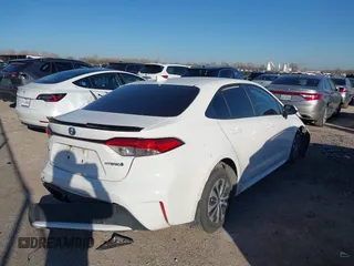 2022 Toyota Corolla Hybrid LE with VIN JTDEAMDE1NJ037740, listed as a IAAI auction lot 41482375 with 1 mi miles. Bid and sale history available at carsss.com. Image 4.