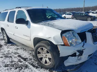 2007 GMC Yukon XL SLT with VIN 1GKFK16397J206390, listed as a IAAI auction lot 41358459 with 237,984 mi miles. Bid and sale history available at carsss.com. Image 1.