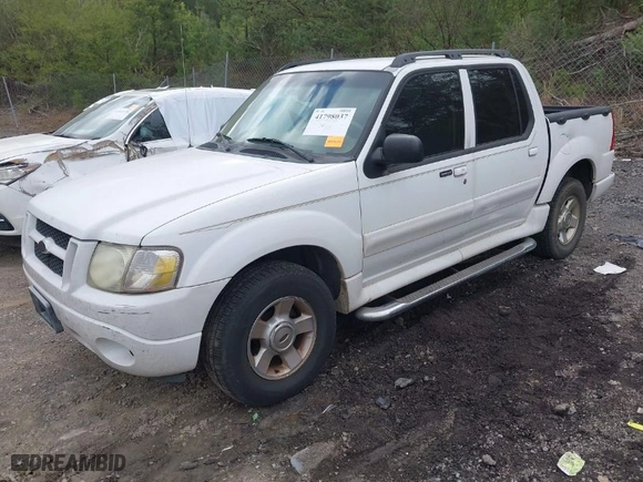 2005 Ford Explorer Sport Trac XLS with VIN 1FMZU67K05UA39415, listed as a IAAI auction lot 41798037 with 229,442 mi miles. Bid and sale history available at carsss.com. Image 2.