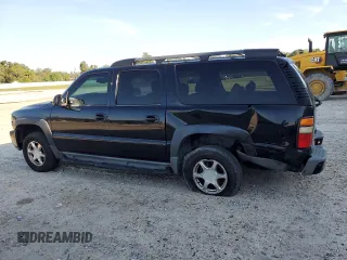 2004 Chevrolet Suburban Z71 with VIN 3GNFK16Z14G117823, listed as a Copart auction lot 74118104 with 136,042 mi miles and Salvage Title. Bid and sale history available at carsss.com. Image 2.