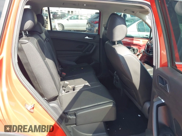 2019 Volkswagen Tiguan SE with VIN 3VV3B7AX8KM128788, listed as a IAAI auction lot 42462376 with 78,533 mi miles and . Bid and sale history available at DreamBid. Image 8.