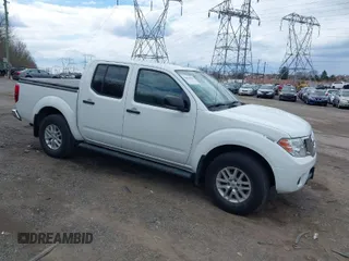 2018 Nissan Frontier PRO-4X with VIN 1N6AD0EV1JN701905, listed as a IAAI auction lot 41863044 with 50,180 mi miles. Bid and sale history available at carsss.com. Image 1.