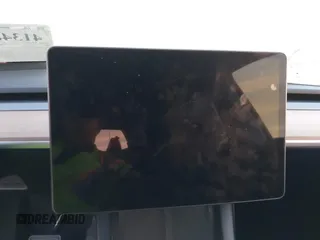 2023 Tesla Model Y Long Range z VIN 7SAYGDEE2PA166042, wystawiony jako IAAI lot #41348960 z przebiegiem Nie podano mil oraz . Historia ofert i sprzedaży dostępna na DreamBid. Obrazek 15.