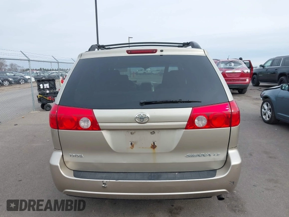 2007 Toyota Sienna CE with VIN 5TDZK23C27S006778, listed as a IAAI auction lot 41932534 with 244,921 mi miles. Bid and sale history available at carsss.com. Image 16.
