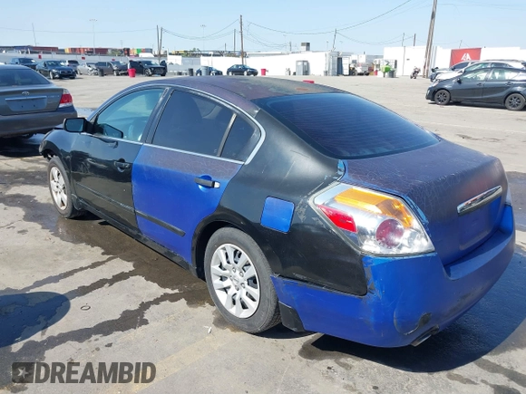 2007 Nissan Altima 2.5 with VIN 1N4AL21E57N429557, listed as a IAAI auction lot 41621114 with 173,525 mi miles. Bid and sale history available at carsss.com. Image 3.