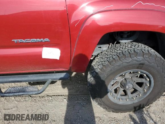 2010 Toyota Tacoma PreRunner z VIN 3TMJU4GN3AM096545, wystawiony jako Copart lot #53389965 z przebiegiem 176 639 mil mil oraz Szkoda całkowita • Salvage title. Historia ofert i sprzedaży dostępna na DreamBid. Obrazek 12.