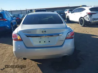 2015 Nissan Altima 2.5 SL with VIN 1N4AL3AP3FN342164, listed as a IAAI auction lot 40883141 with 145,826 mi miles. Bid and sale history available at carsss.com. Image 17.