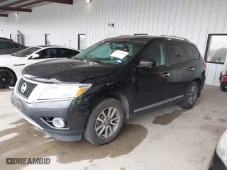 2016 Nissan Pathfinder Platinum with VIN 5N1AR2MM5GC631625, listed as a IAAI auction lot 41668488 with 171,531 mi miles. Bid and sale history available at carsss.com. Image 17.
