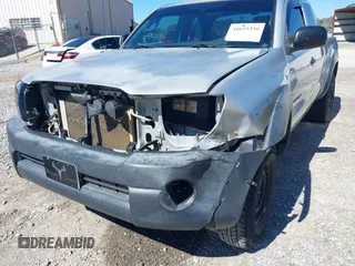 2008 Toyota Tacoma with VIN 5TEUU42NX8Z505724, listed as a IAAI auction lot 41635356 with 179,140 mi miles and . Bid and sale history available at DreamBid. Image 6.