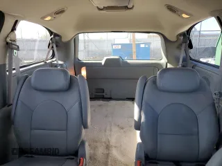 2007 Chrysler Town & Country Limited with VIN 2A8GP64LX7R170800, listed as a Copart auction lot 53546555 with 102,848 mi miles and Salvage Title. Bid and sale history available at DreamBid. Image 10.
