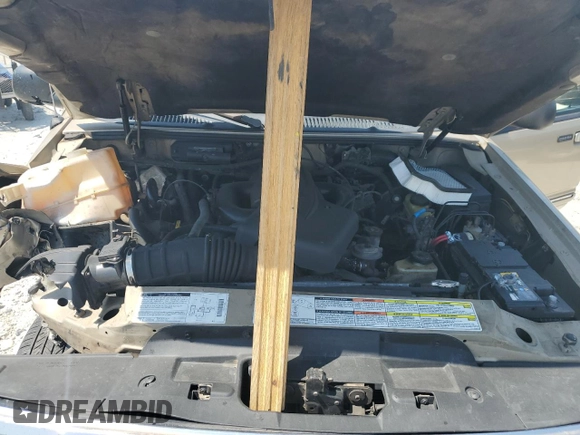 1999 Ford Explorer XLT z VIN 1FMZU32E8XUB73723, wystawiony jako Copart lot #53383835 z przebiegiem 233 675 mil mil oraz Szkoda całkowita • Salvage title. Historia ofert i sprzedaży dostępna na DreamBid. Obrazek 11.