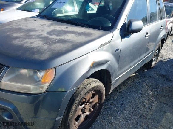 2007 Suzuki Grand Vitara with VIN JS3TE941974200708, listed as a IAAI auction lot 41589258 with 207,472 mi miles. Bid and sale history available at carsss.com. Image 6.
