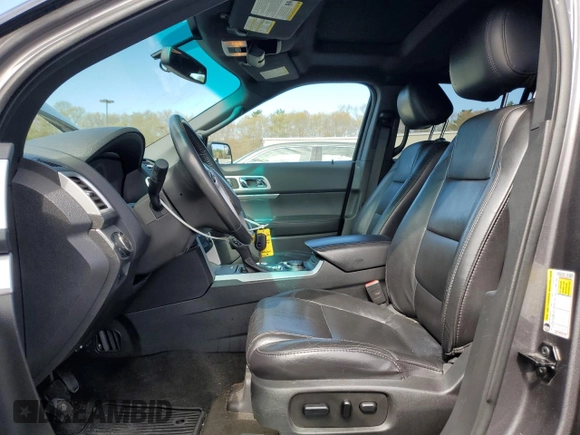 2013 Ford Explorer XLT z VIN 1FM5K8D86DGB68765, wystawiony jako Copart lot #54721105 z przebiegiem 194 177 mil mil oraz Szkoda całkowita • Salvage title. Historia ofert i sprzedaży dostępna na DreamBid. Obrazek 7.