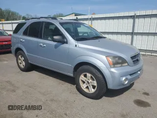 2005 Kia Sorento LX with VIN KNDJC733955478664, listed as a Copart auction lot 55295185 with 61,058 mi miles and Clean Title. Bid and sale history available at DreamBid. Image 4.