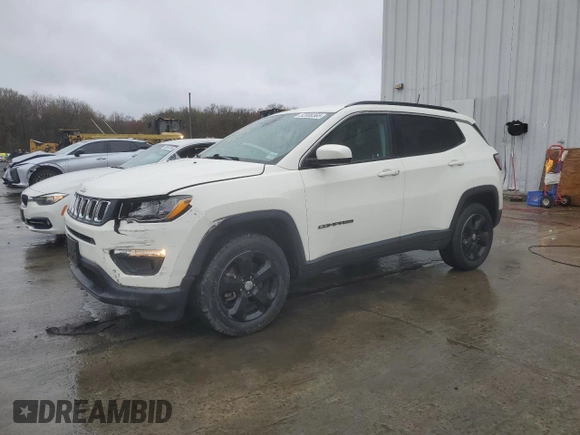 2018 Jeep Compass Latitude z VIN 3C4NJDBB0JT325888, wystawiony jako Copart lot #52000365 z przebiegiem 38 922 mil mil oraz Szkoda całkowita • Salvage title. Historia ofert i sprzedaży dostępna na DreamBid. Obrazek 1.