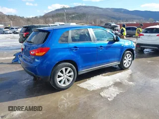 2015 Mitsubishi Outlander ES z VIN 4A4AR3AU0FE008844, wystawiony jako IAAI lot #41531750 z przebiegiem 51 185 mil mil oraz . Historia ofert i sprzedaży dostępna na DreamBid. Obrazek 4.