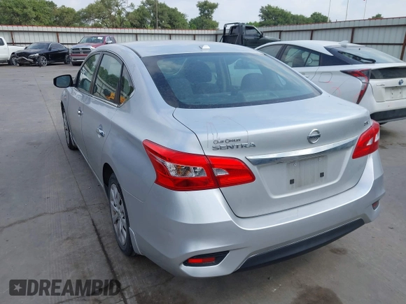 2017 Nissan Sentra S z VIN 3N1AB7AP0HY281191, wystawiony jako IAAI lot #42133599 z przebiegiem 74 441 mil mil oraz . Historia ofert i sprzedaży dostępna na DreamBid. Obrazek 3.