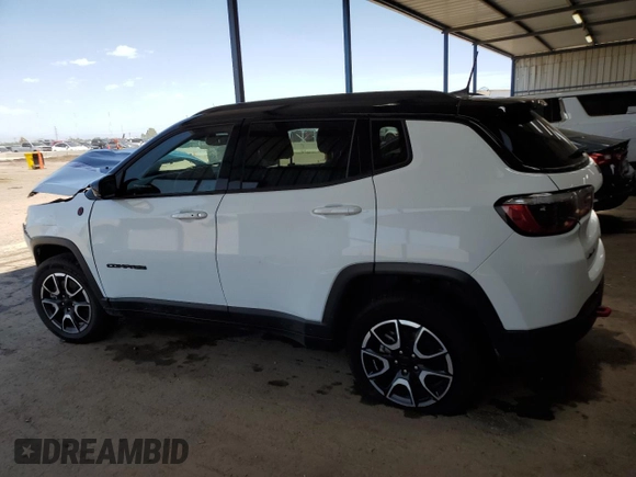 2024 Jeep Compass Trailhawk with VIN 3C4NJDDN1RT149839, listed as a Copart auction lot 61841965 with 29,038 mi miles and Clean title. Bid and sale history available at DreamBid. Image 2.