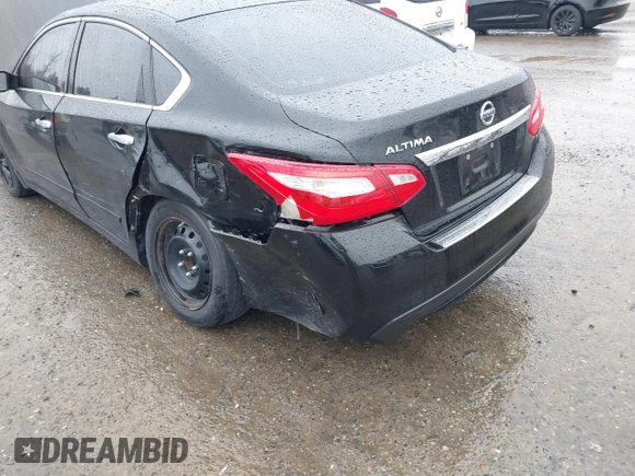2016 Nissan Altima SR with VIN 1N4AL3AP6GN382949, listed as a IAAI auction lot 41666043 with 79,290 mi miles and . Bid and sale history available at DreamBid. Image 6.