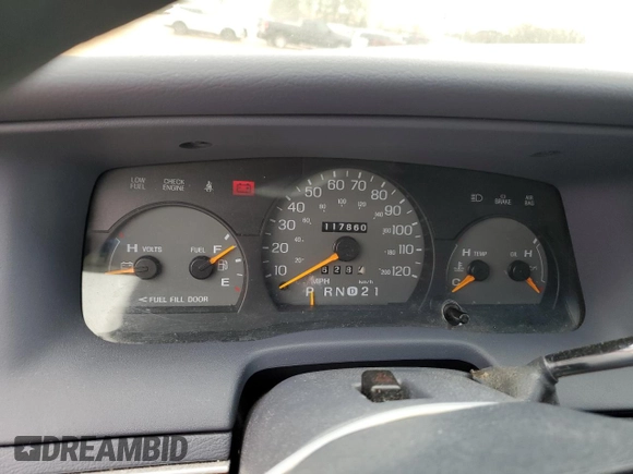 1997 Mercury Grand Marquis GS z VIN 2MELM74W2VX642879, wystawiony jako Copart lot #51464035 z przebiegiem 117 860 mil mil oraz Szkoda całkowita • Salvage title. Historia ofert i sprzedaży dostępna na DreamBid. Obrazek 9.