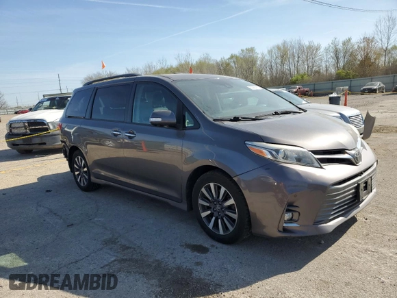 2018 Toyota Sienna XLE Auto Access Seat with VIN 5TDYZ3DC2JS930768, listed as a Copart auction lot 52964115 with 121,191 mi miles and Salvage Title. Bid and sale history available at DreamBid. Image 4.