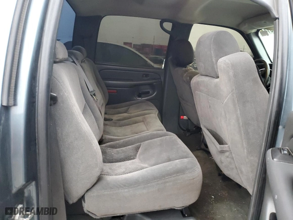 2006 Chevrolet Silverado 1500 LS with VIN 2GCEK13VX61352920, listed as a Copart auction lot 44440435 with 201,393 mi miles and Salvage Title. Bid and sale history available at carsss.com. Image 10.