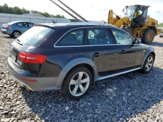 2013 Audi allroad Premium Plus with VIN WA1UFAFL9DA124026, listed as a Copart auction lot 63621474 with 130,664 mi miles and Salvage Title. Bid and sale history available at carsss.com. Image 3.
