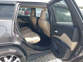 2015 Jeep Cherokee Limited with VIN 1C4PJLDS9FW516548, listed as a IAAI auction lot 42108725 with 122,190 mi miles and . Bid and sale history available at DreamBid. Image 8.