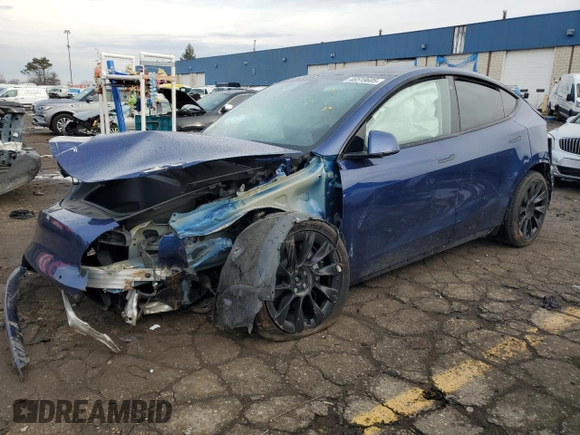2020 Tesla Model Y Long Range with VIN 5YJYGDEE6LF024397, listed as a Copart auction lot 46519605 with 81,236 mi miles and Non Repairable. Bid and sale history available at DreamBid. Image 1.