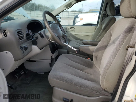 2005 Dodge Caravan SXT with VIN 2D4GP44L85R496834, listed as a Copart auction lot 51938765 with 125,168 mi miles and Non Repairable. Bid and sale history available at carsss.com. Image 7.