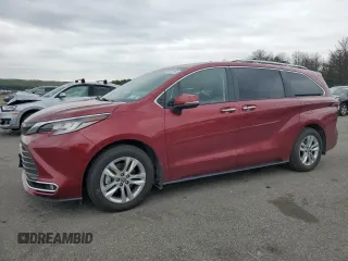 2022 Toyota Sienna Limited with VIN 5TDZSKFC0NS064798, listed as a Copart auction lot 62932164 with 27,360 mi miles and Salvage Title. Bid and sale history available at carsss.com. Image 1.