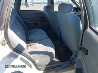 1988 Ford Tempo z VIN 1FAPP36X6JK132773, wystawiony jako IAAI lot #42146576 z przebiegiem 80 452 mil mil oraz . Historia ofert i sprzedaży dostępna na DreamBid. Obrazek 8.