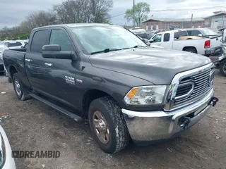 2016 Ram 2500 z VIN 3C6TR4DT0GG268140, wystawiony jako IAAI lot #41897333 z przebiegiem 123 068 mil mil oraz . Historia ofert i sprzedaży dostępna na DreamBid. Obrazek 1.