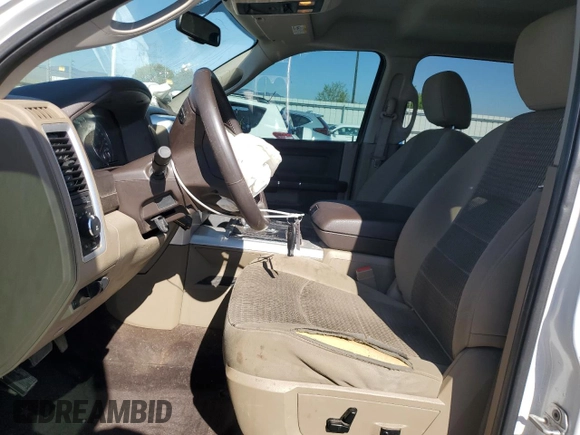 2012 Ram 1500 Outdoorsman z VIN 1C6RD7LT0CS308117, wystawiony jako Copart lot #55995885 z przebiegiem 122 387 mil mil oraz Szkoda całkowita • Salvage title. Historia ofert i sprzedaży dostępna na DreamBid. Obrazek 7.