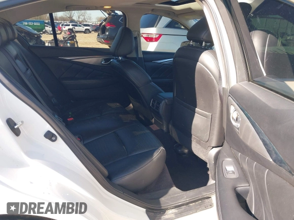 2016 Infiniti Q50 3.0t Premium with VIN JN1EV7AP6GM303835, listed as a IAAI auction lot 41587532 with 90,200 mi miles. Bid and sale history available at carsss.com. Image 8.