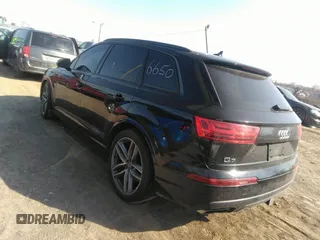 2017 Audi Q7 Prestige with VIN WA1VAAF78HD026650, listed as a IAAI auction lot 41841616 with 105,396 mi miles and . Bid and sale history available at DreamBid. Image 3.