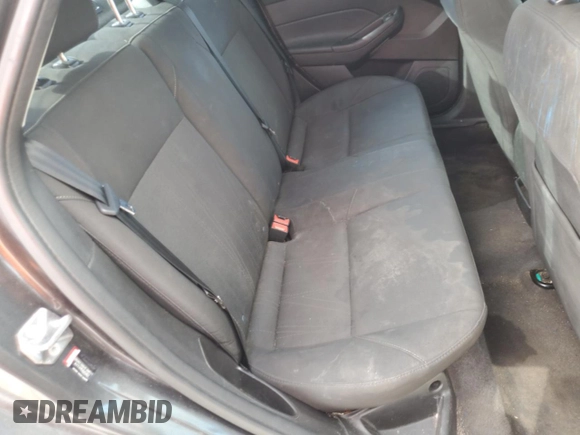 2018 Ford Focus SE with VIN 1FADP3F21JL298832, listed as a Copart auction lot 61262655 with 122,331 mi miles and Clean title. Bid and sale history available at DreamBid. Image 10.