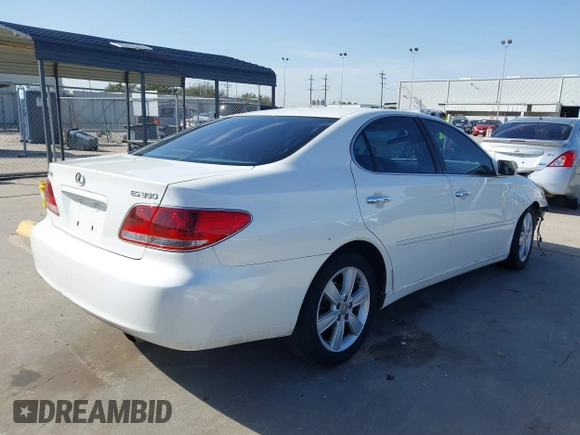 2005 Lexus ES 330 with VIN JTHBA30GX55078475, listed as a IAAI auction lot 41742679 with 212,405 mi miles. Bid and sale history available at carsss.com. Image 4.
