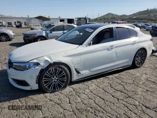 2019 BMW 5 Series 530e with VIN WBAJA9C54KB389629, listed as a Copart auction lot 52256265 with 112,642 mi miles and Salvage title. Bid and sale history available at DreamBid. Image 1.